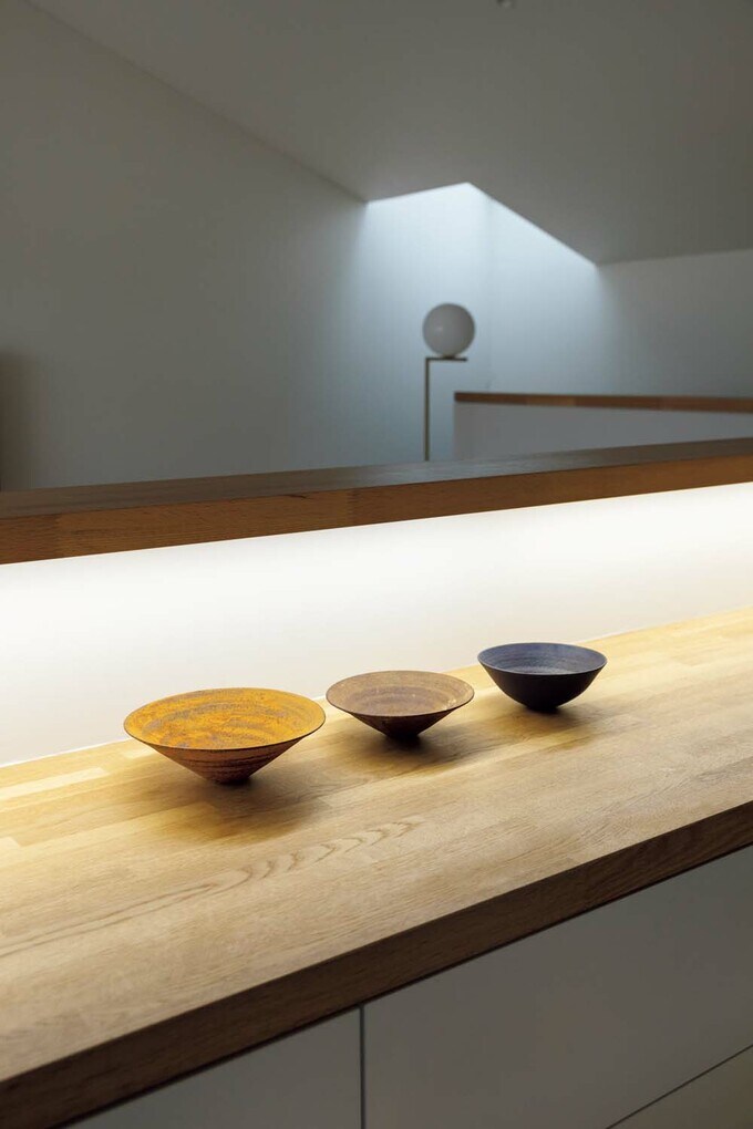 LD側のカウンターには照明がついている