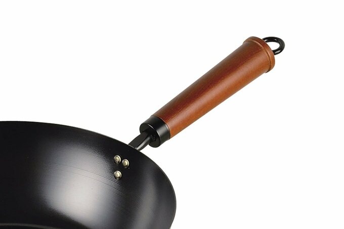 ハンドル部分は火によるダメージを受けやすい(画像提供:パール金属株式会社)