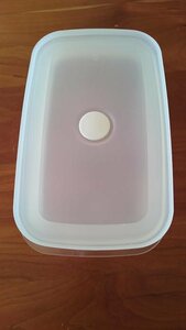 フタをしたまま電子レンジで使える保存容器