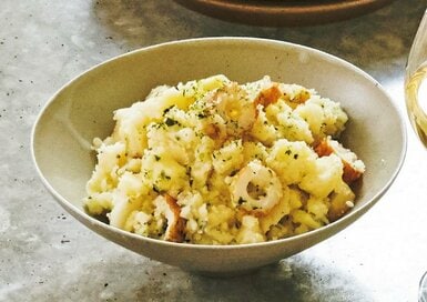 ちくわとチーズの青のりポテサラ。おいしすぎて箸が止まらない