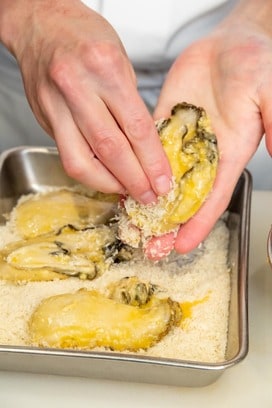 笠原将弘さんが驚いた！岩ガキ「夏輝（なつき）」とは？