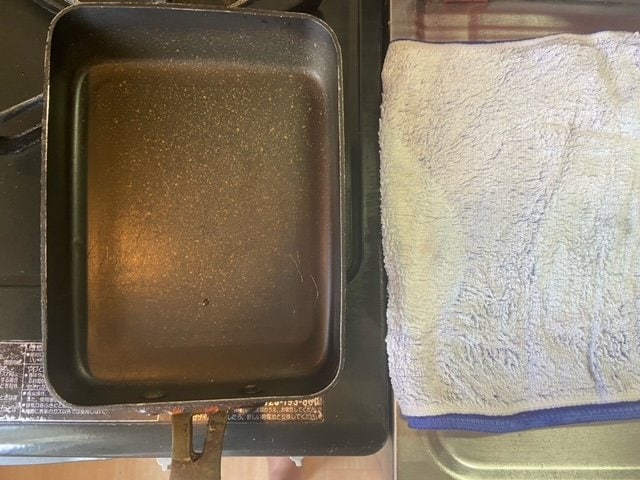 卵焼き器とふきん