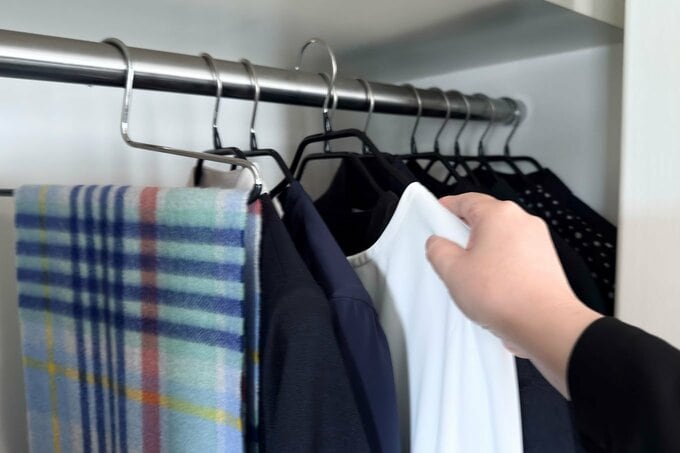 服は全部ハンガー収納に