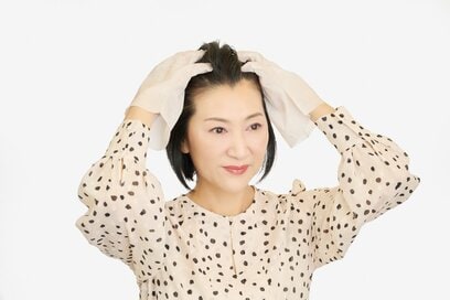 暑い日も「髪と頭皮をすっきり清潔」に保つアイテム。おでかけや旅行時に水がなくても使えて便利