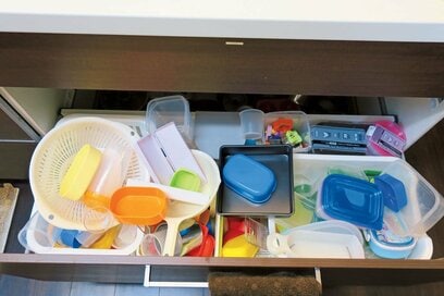 ぐちゃぐちゃのキッチンが「15分ゆる捨て」で大変身！