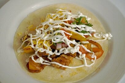 サワークリームの意外な実力！パスタやビビンバにコクと酸味をプラス