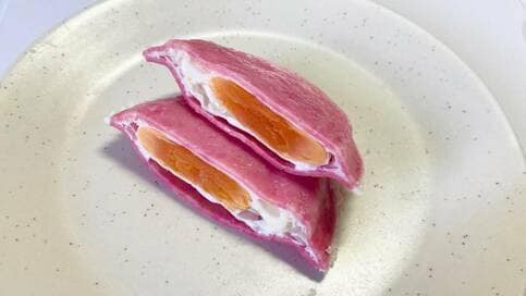 レンジで約1分！超時短ハムエッグ。色鮮やかな見た目にもキュン