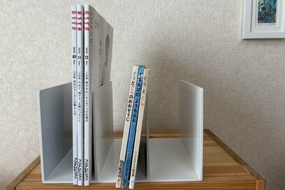 片付け上手が愛用する「収納アイテム」2つ。本からキッチン用品まで活躍する無印良品の“名品”も