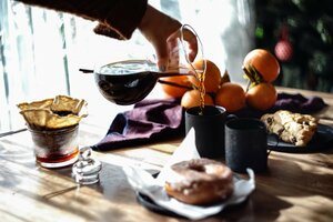 ペーパーと麻フィルターでいれたコーヒーを飲み比べ