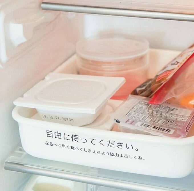 使ってほしい食材はトレーにまとめメッセージを添える