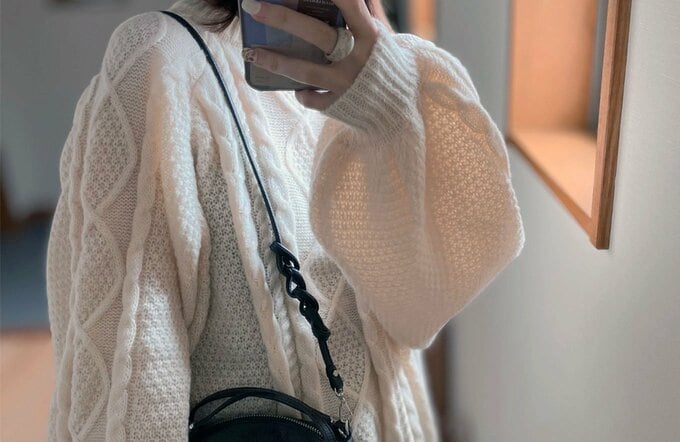 自撮りしている様子