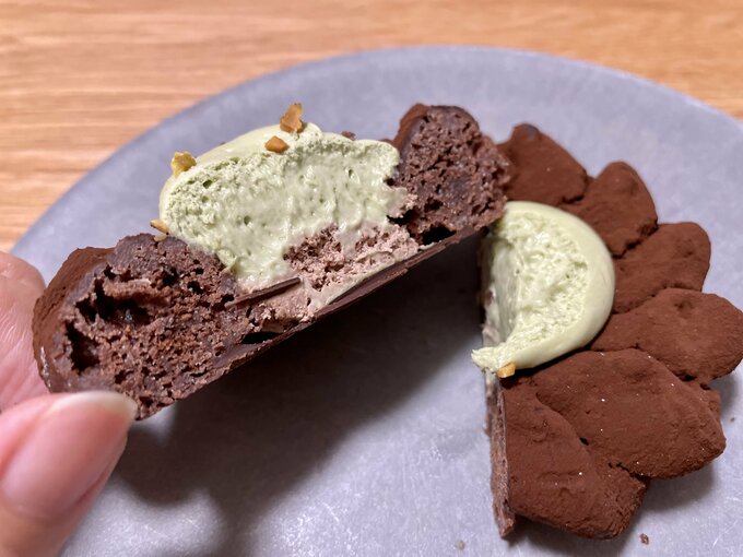 ピスタージュの断面