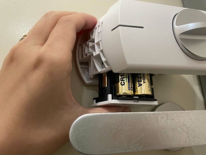 スマートロックの電池交換