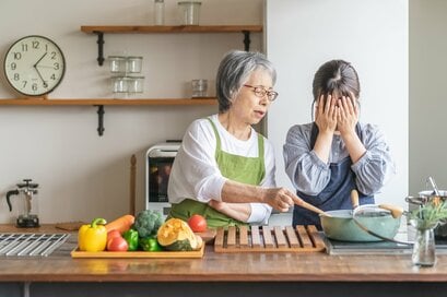 義兄の「台所を手伝わないのか！」に絶句。価値観の古さに震えた義実家・帰省エピソード