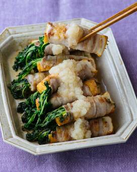 糖質オフの豆苗肉巻き。厚揚げ入りで食べごたえ満点