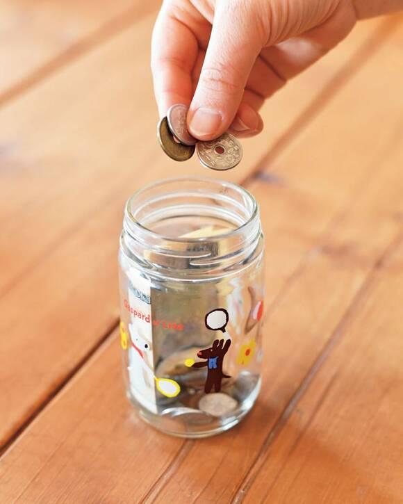 ビンに小銭