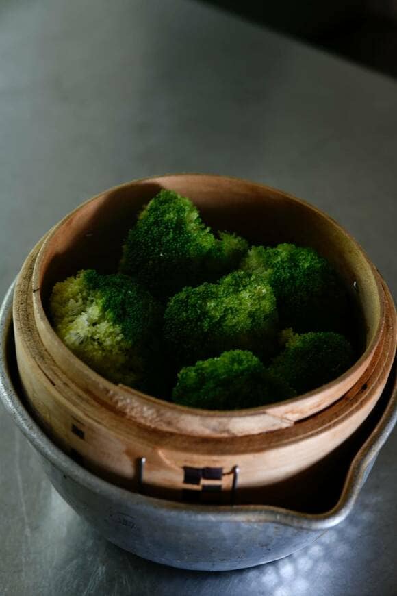 セイロにブロッコリー