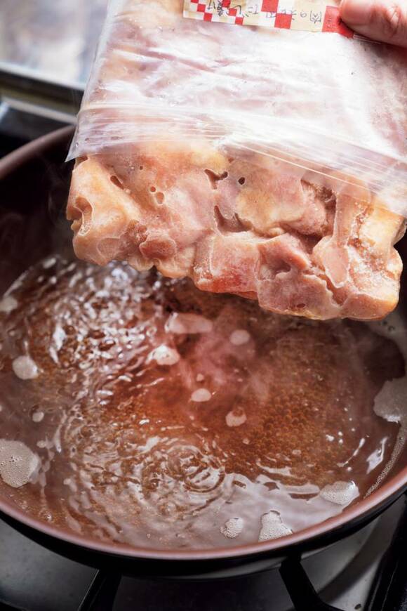 肉キットの調理の様子