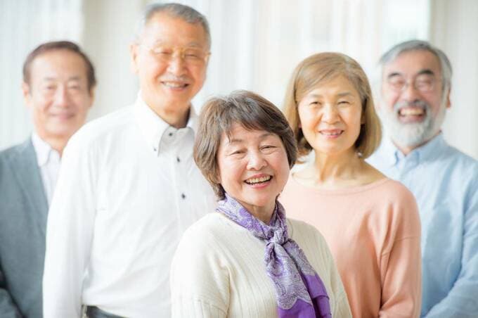 笑顔の老人たち