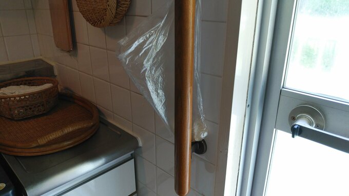 台所のゴミ入れ