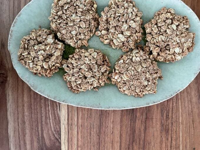 オートミールクッキー横