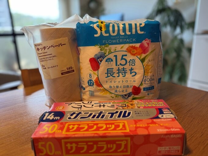 大容量トイレットペーパーやラップ