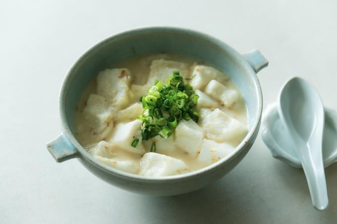 豆乳とはんぺんの白い冷製みそスープ