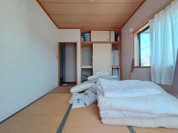 60代、疲れないために「やめた家事」3つ。晴れた日に布団は無理して干さなくていい