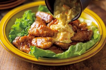 鶏胸肉でつくる「レンチンタルタルのチキン南蛮」レシピ。ゆでない「ゆで卵」でソースも簡単