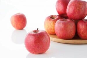 リンゴ酢で頭皮マッサージ。髪と頭皮に本当に効果がある?