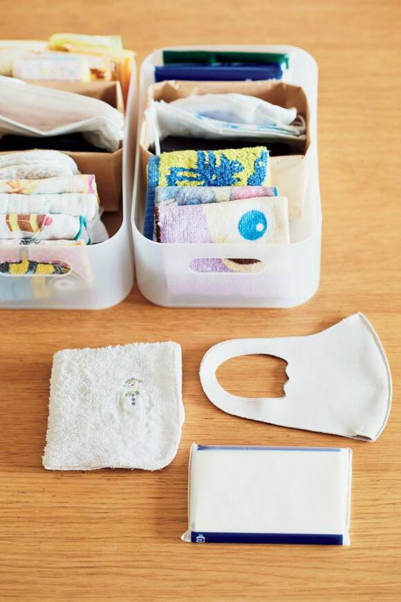 マスクやハンカチ