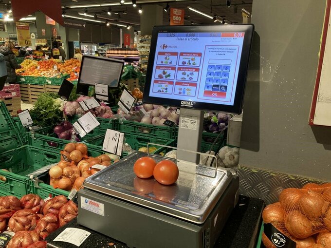 トマトやリンゴ