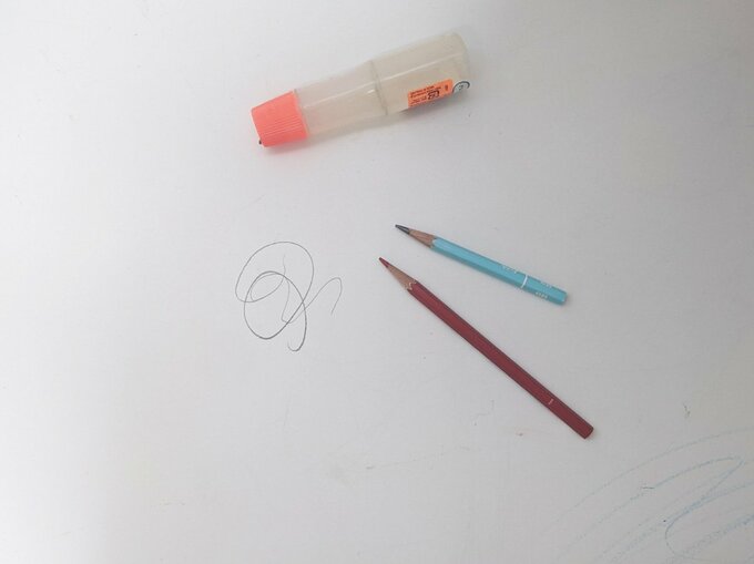 子ども部屋の机の落書き