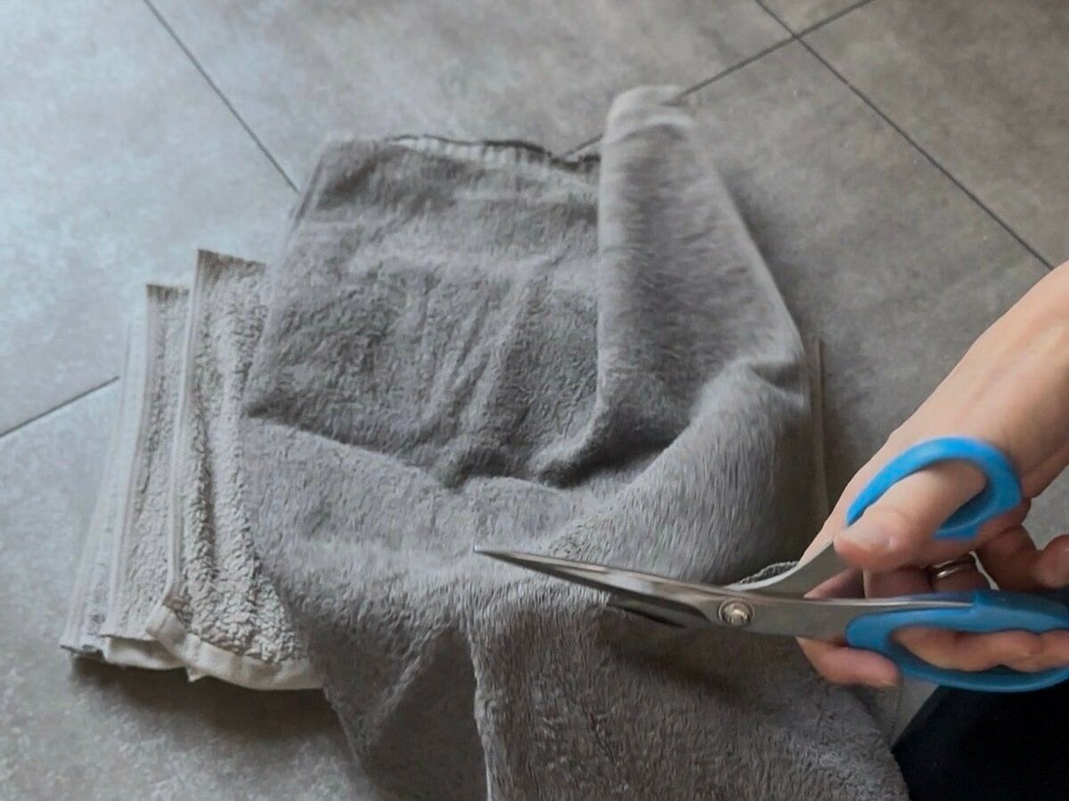 古いタオルやTシャツを「ウエス」にして掃除に活用。「糸くずが出る 