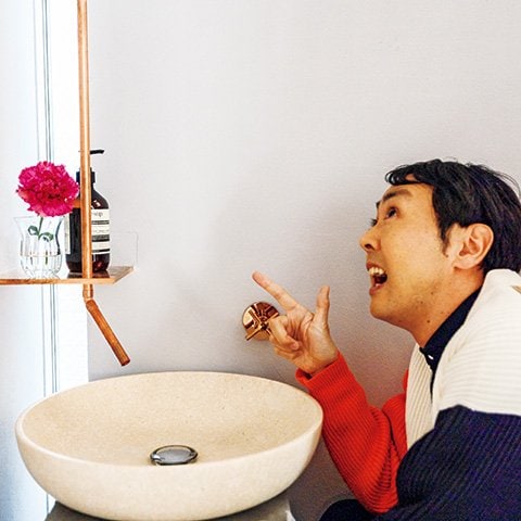 玄関ホールの手洗い器