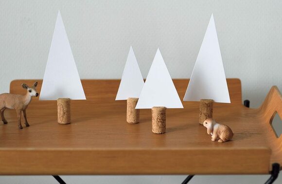 ワインコルクと厚紙でミニツリー