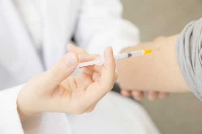 注射をする様子