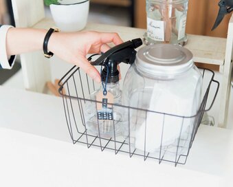 「カゴ」が家じゅうで使える！しゃれ見え100円グッズの選び方