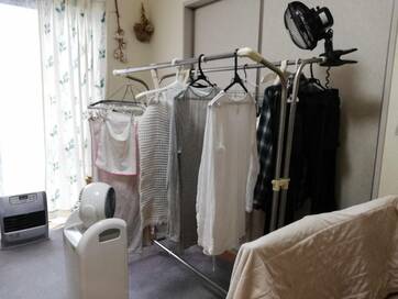 花粉症シーズンでもすっきり乾かす。湿度計を味方にすれば除湿器も不要