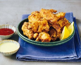 サクサク衣の「韓国風フライドチキン」。ジューシーな肉汁がたまらない