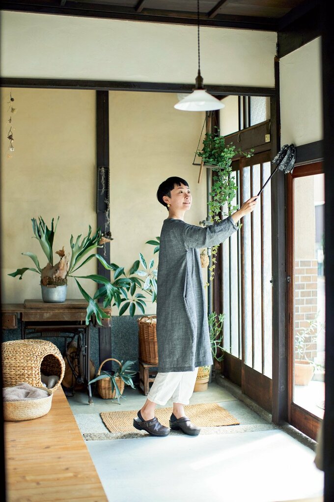 町屋の玄関掃除