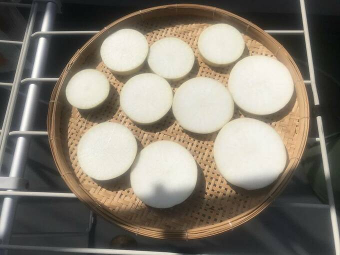 大根を干す様子