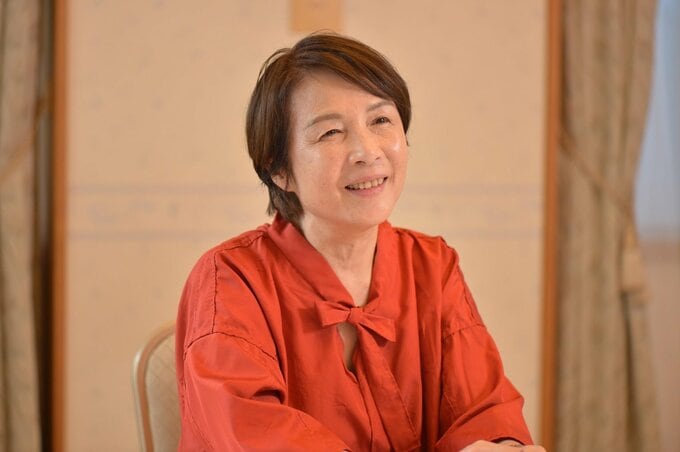 女性