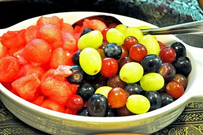 確かに合理的かも！アメリカ人のフルーツの食べ方がびっくり！