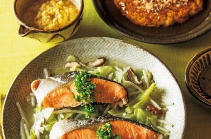 笠原将弘さん流、野菜たっぷりおかずレシピ2品。お好み焼きもちゃんちゃん蒸しも簡単