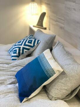 寝苦しい夜も快適に。インテリアの素材や色を変えるだけ