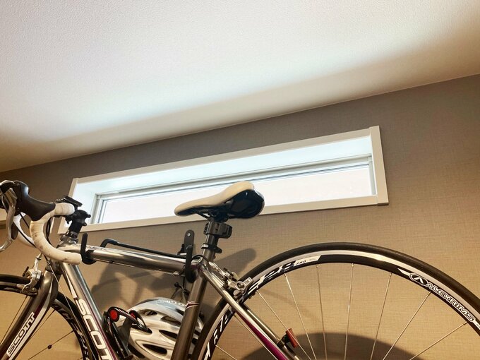 土間収納につけたはめ込み式の窓