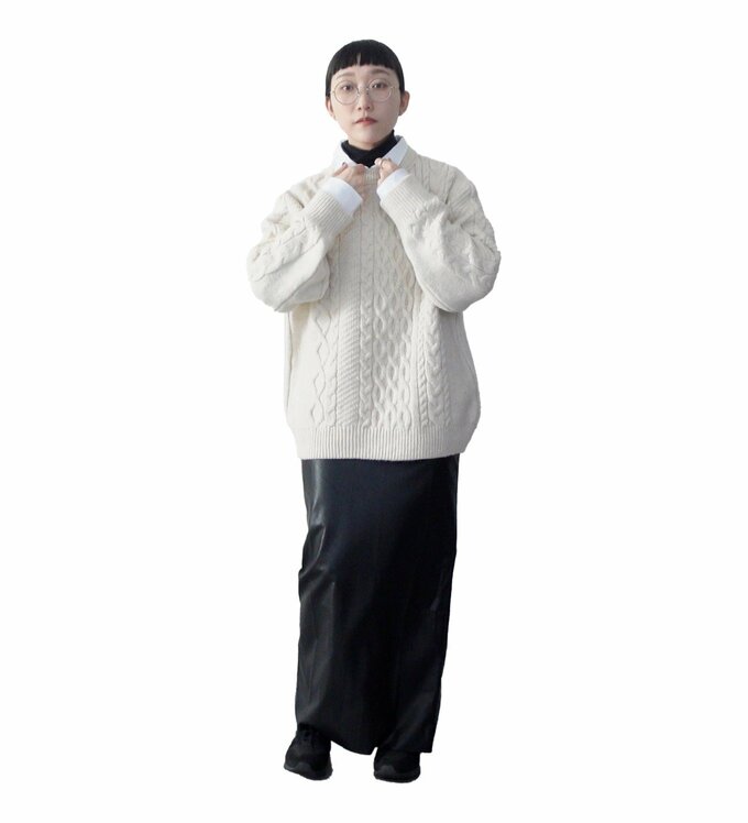 白シャツコーデ