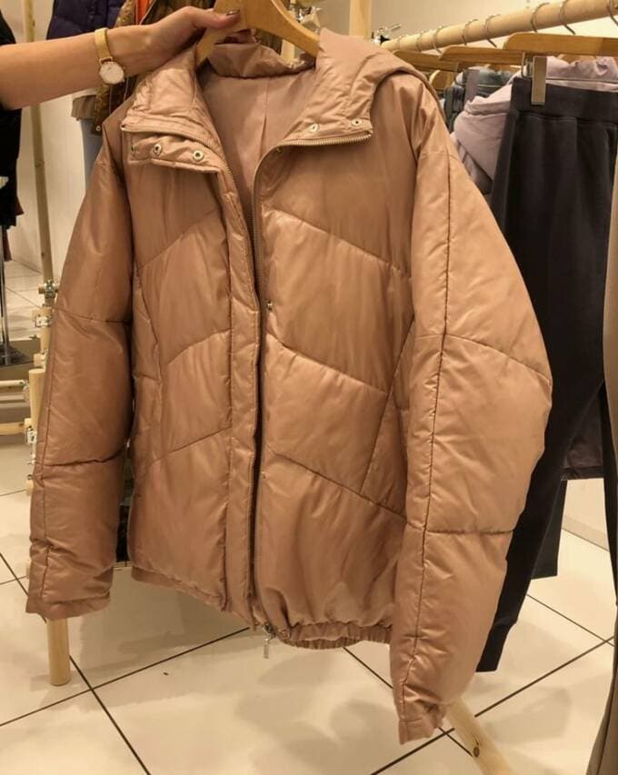 今年人気のハイウエストボトムにマッチします