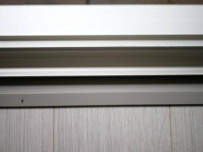 掃除後のサッシの様子